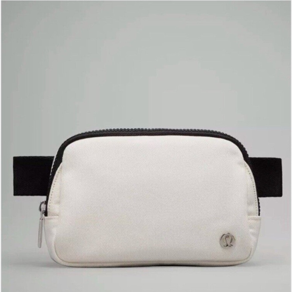 Lululemon Everywhere Belt Bag 1L Canvas Natural/Black NWT Unisex
